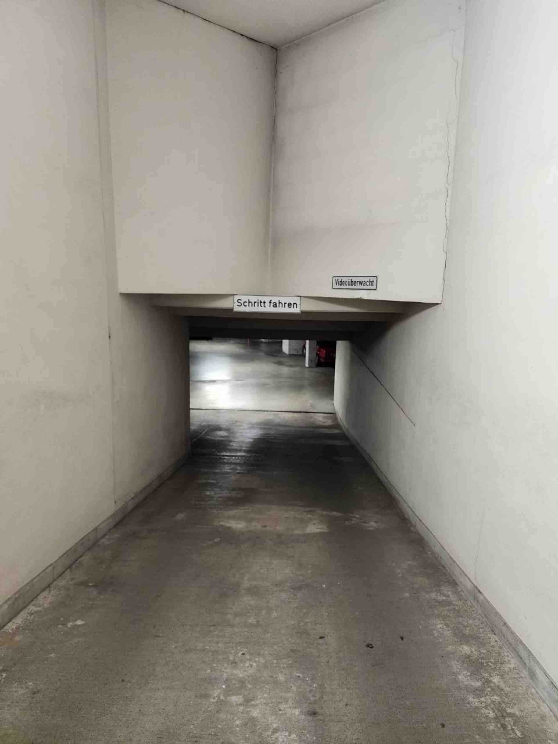 Secure Garage parking in Schleißheimer Str. 203-207 - Schleißheimer Straße, 80809 Munich - Photo 4 of 9