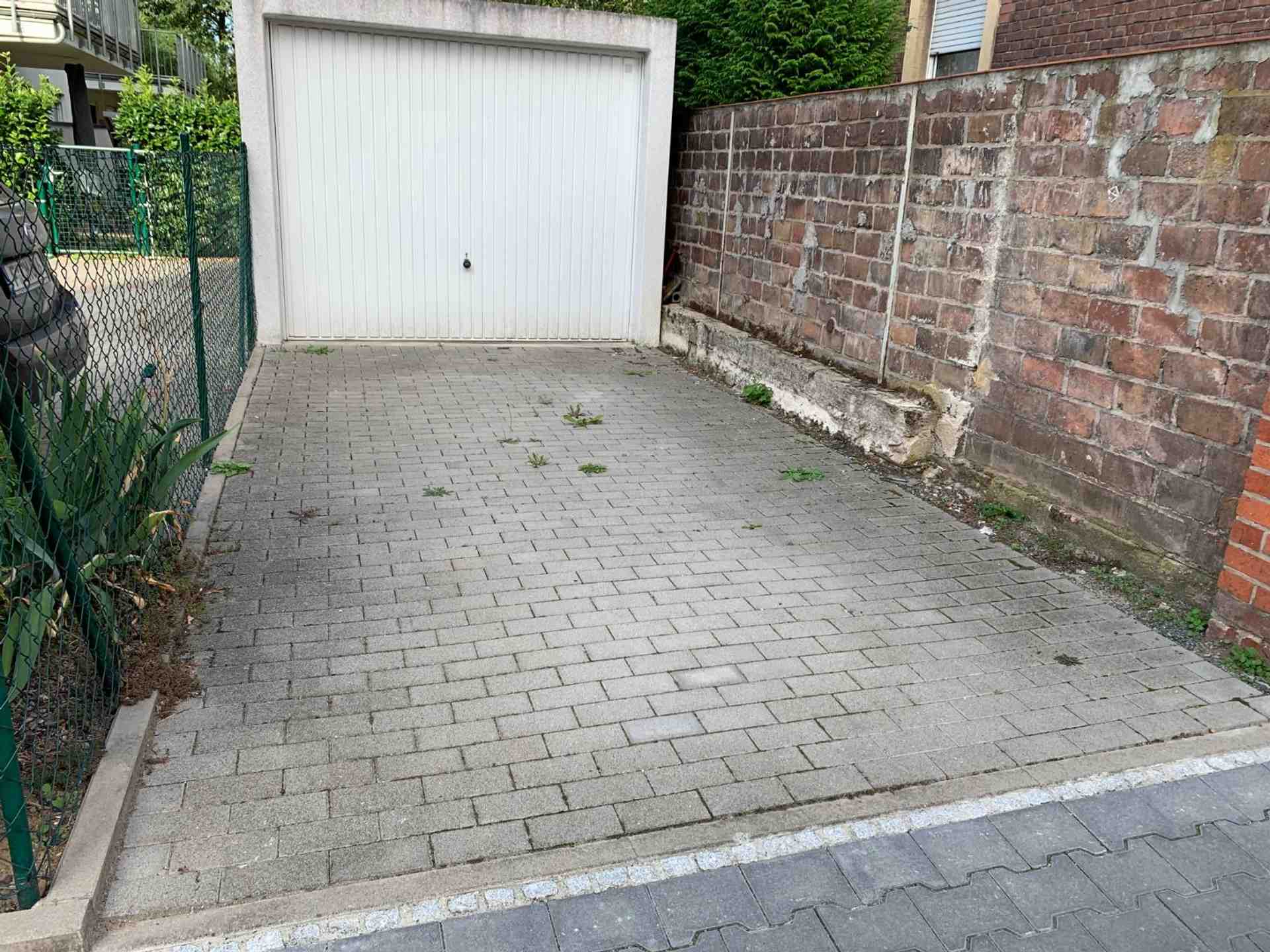 Garáž so mnou - Sauerstraße, 65934 Frankfurt - Fotka 1 z 1